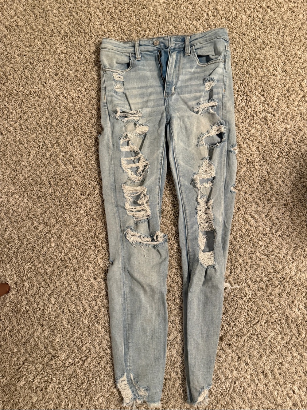 American Eagle Outfitters Light Blue Distressed Skinny Jeans